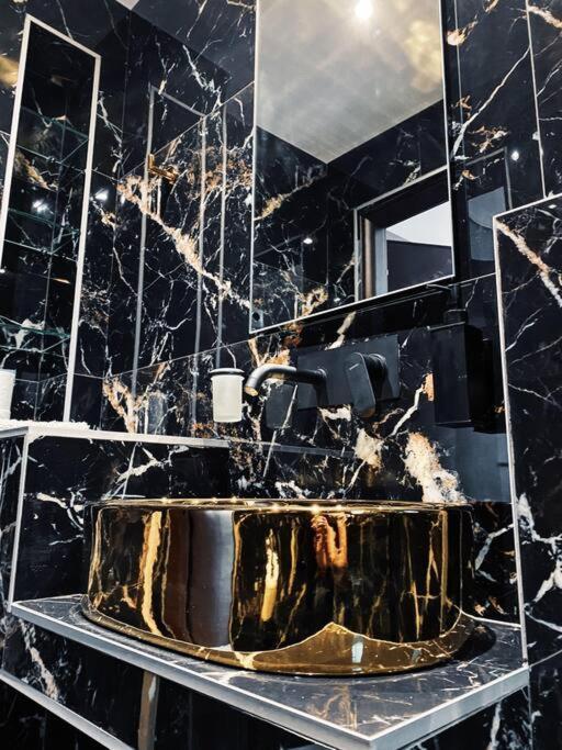 Thesstay Attica Downtown Boutique Apartment Thessaloníki Luaran gambar